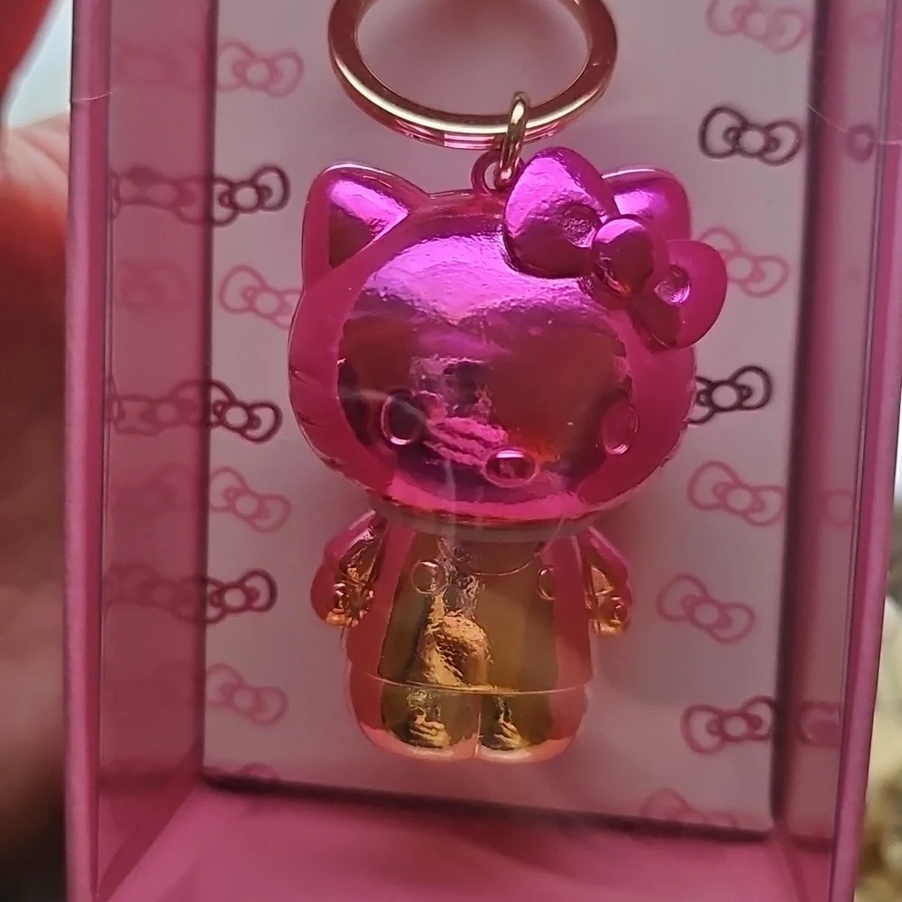 Hello Kitty Pink and Gold Ombre Keychain New